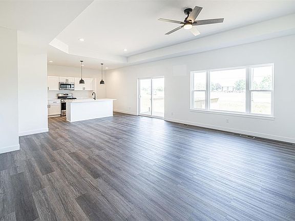 3rd image of 2548 Westwood