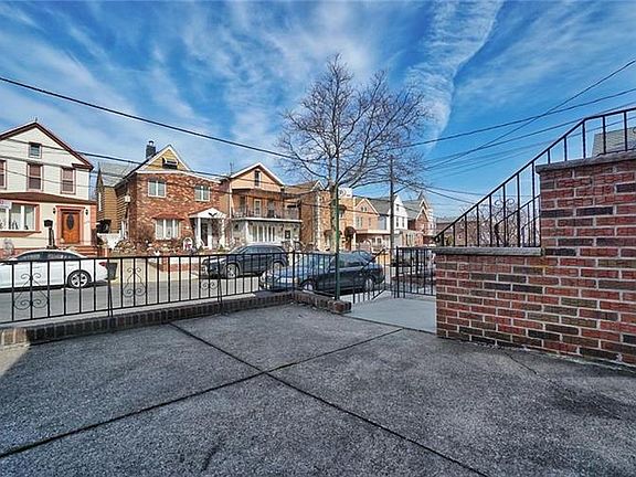 3rd image of 107 Bay 10th St