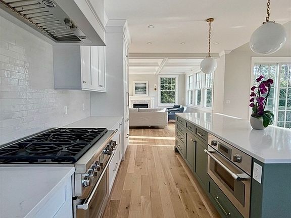 5th image of 36 Yorkshire Rd