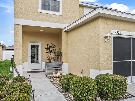3rd image of 4904 NE 123rd Ln