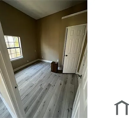 3621 Winnie St — Photo 6