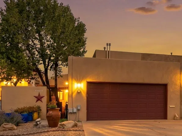 2925 Cutler Ave NE, Albuquerque, NM 87106