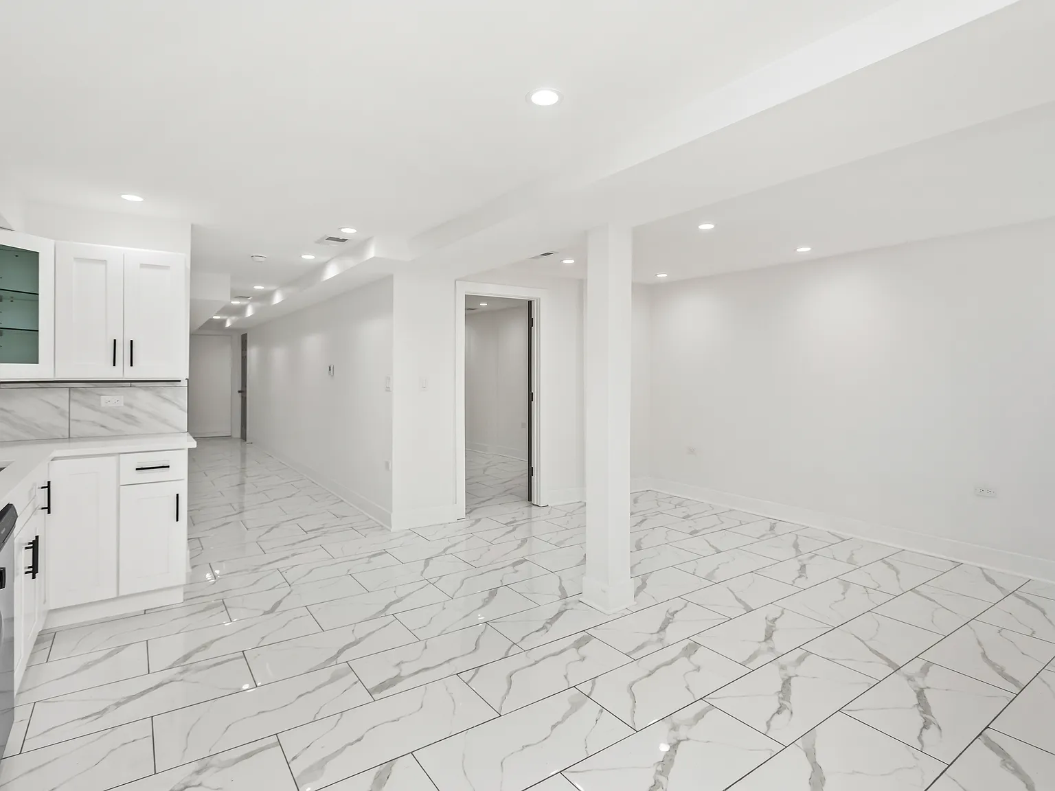 2 bed, 1100 sqft, $1,500 — Photo 3