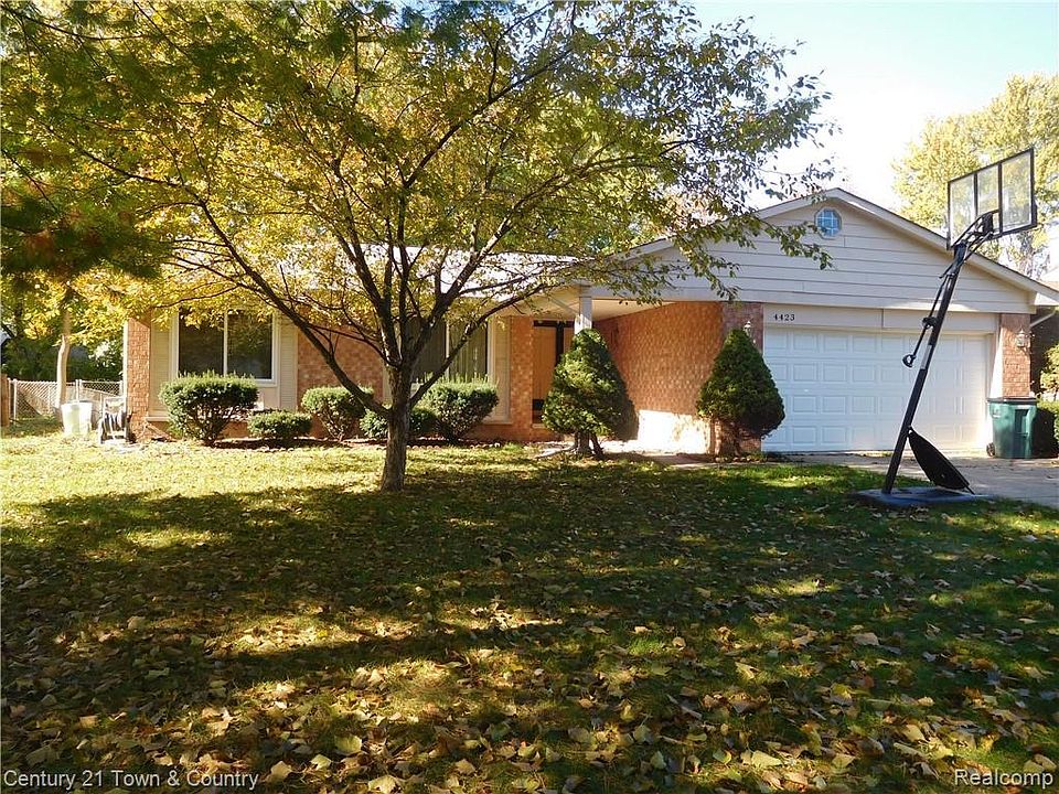1st image of 4423 Cypress Dr