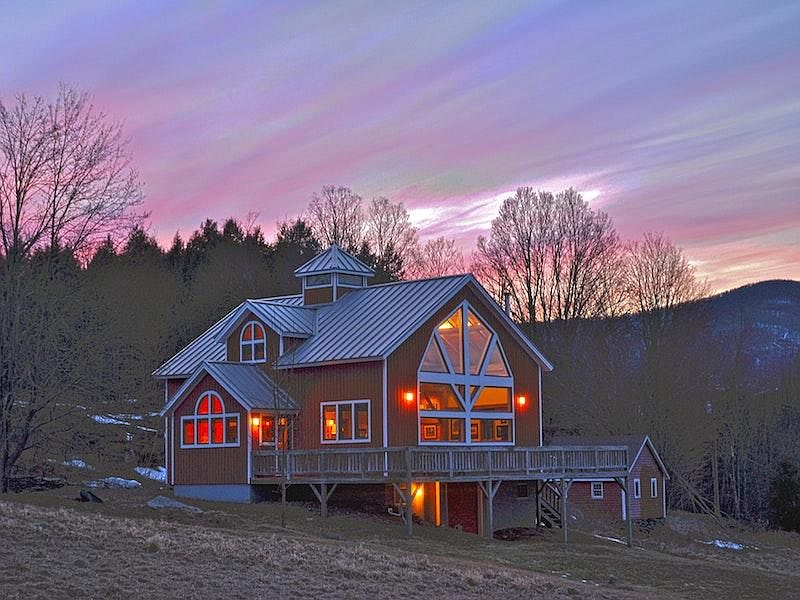 Stunning 18th century dairy barn conversion