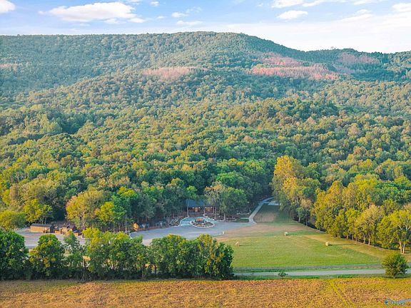 2nd image of 4201 Pleasant Valley Rd