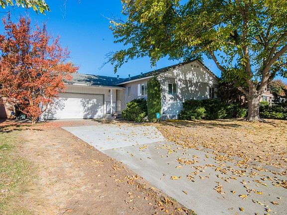 2nd image of 4017 Santa Fe Way