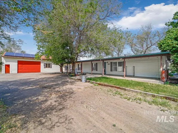 1928 E 2800 S, Wendell, ID 83355