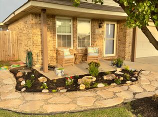 7808 Sunny Pointe Ln, Oklahoma City, OK 73135