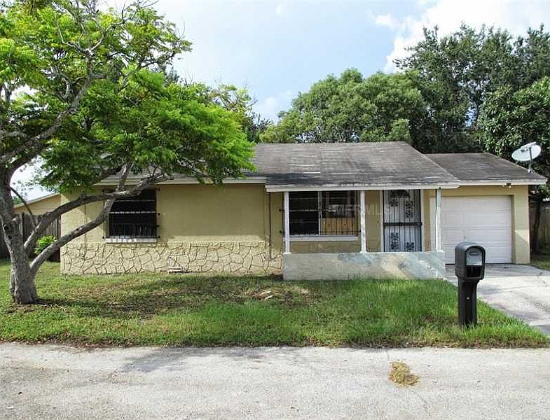 1st image of 10117 Pine Trails Ct
