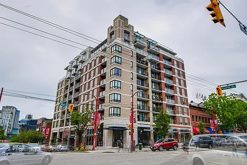 189 Keefer St #907 Photo 1
