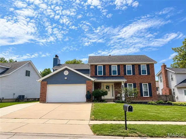 1302 Westbrooke Terrace Dr, Ballwin, MO 63021