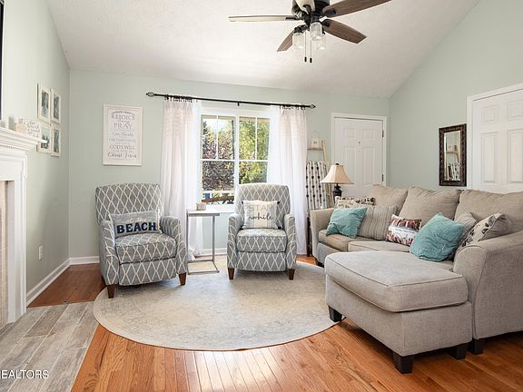 4th image of 6908 Saint Croix Ln