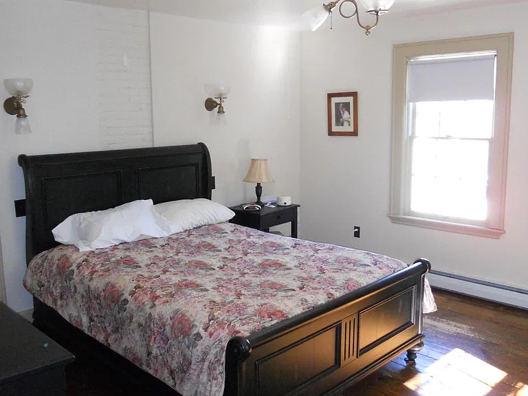 239 Foundry St — Photo 26