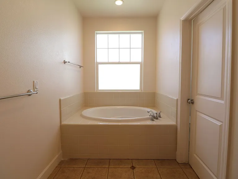 5279 Sycamore Creek Ct — Photo 11