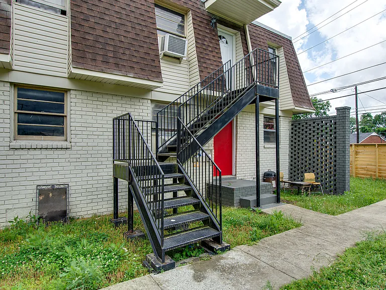 1733 17th Ave N #D — Photo 18