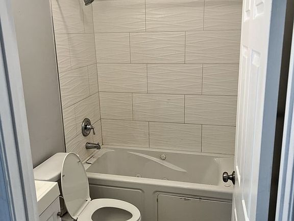 5th image of 3829 S Wabash Ave #1