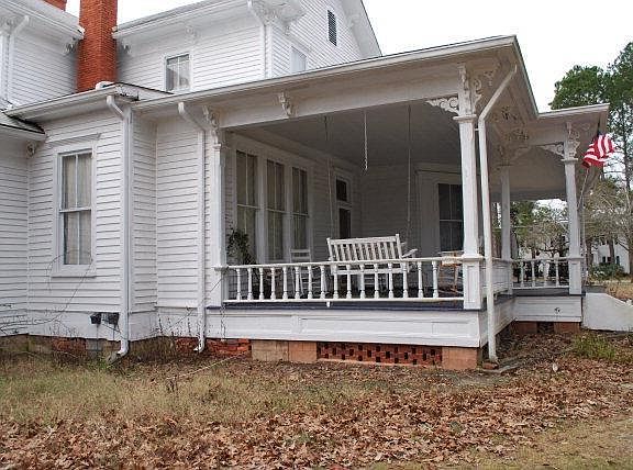 5th image of 412 McCaskill Ave