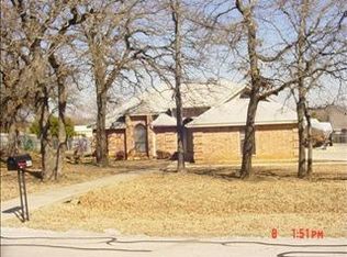 905 Wayne Trl, Azle, TX 76020