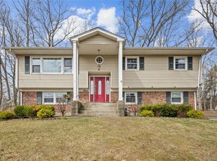 7 Jacqueline Road, Monsey, NY 10952