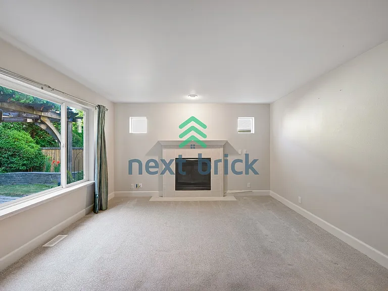 17356 SE 187th St — Photo 4