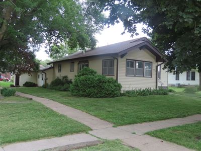712 E St, David City, NE, 68632