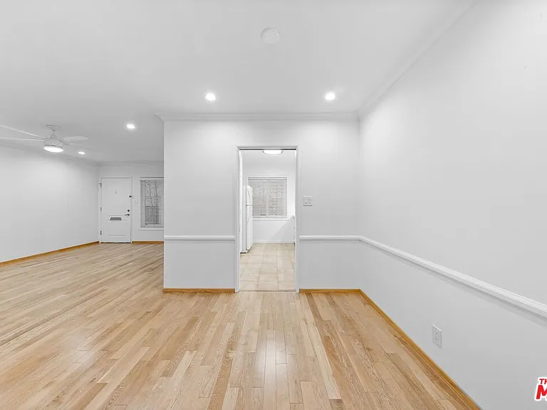 927 6th St #3 — Photo 15