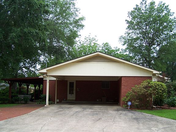 Double Carport w/ storage