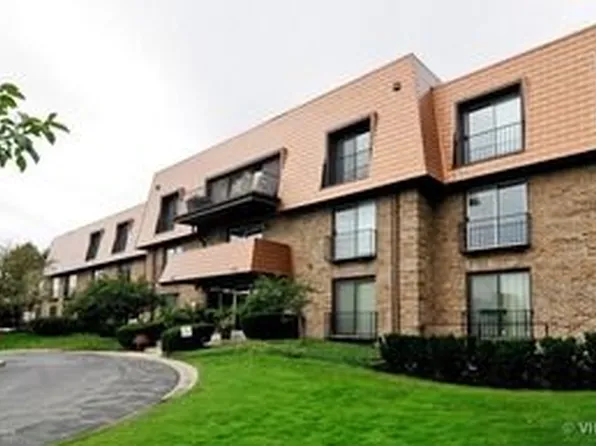 4050 Dundee Rd APT 205K, Northbrook, IL 60062