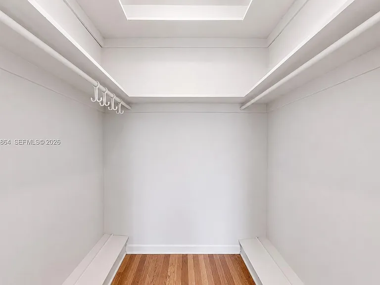 4445 N Michigan Ave — Photo 20