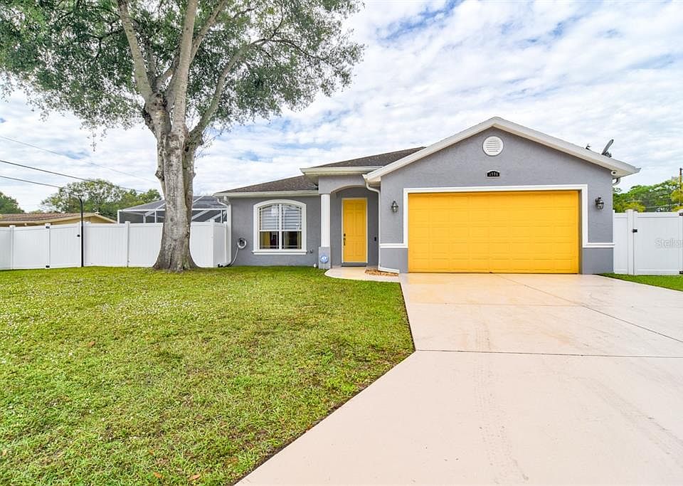 1st image of 3906 Chaucer Ln