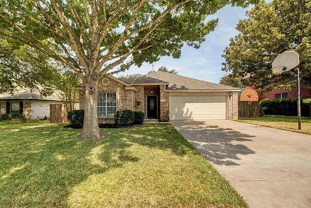 1st image of 1104 Pecan Creek Dr