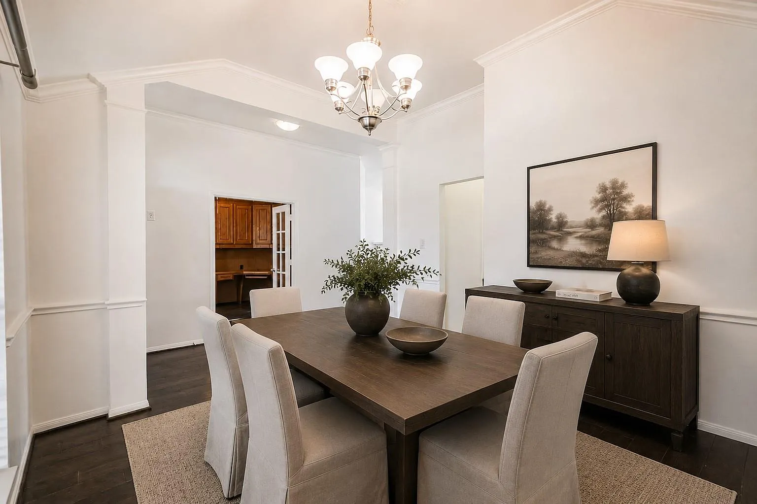 3 bed, 2.0 bath, 2027 sqft, $2,700 — Photo 4