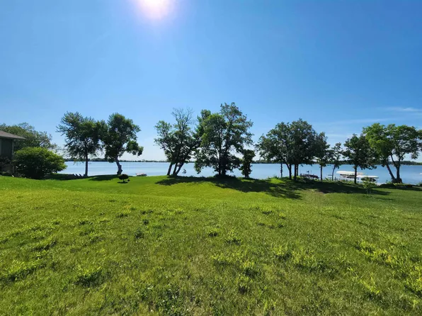 108 Ford Rd, Emmetsburg, IA 50536