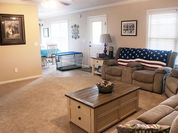 4th image of 706 Indianapolis Ave