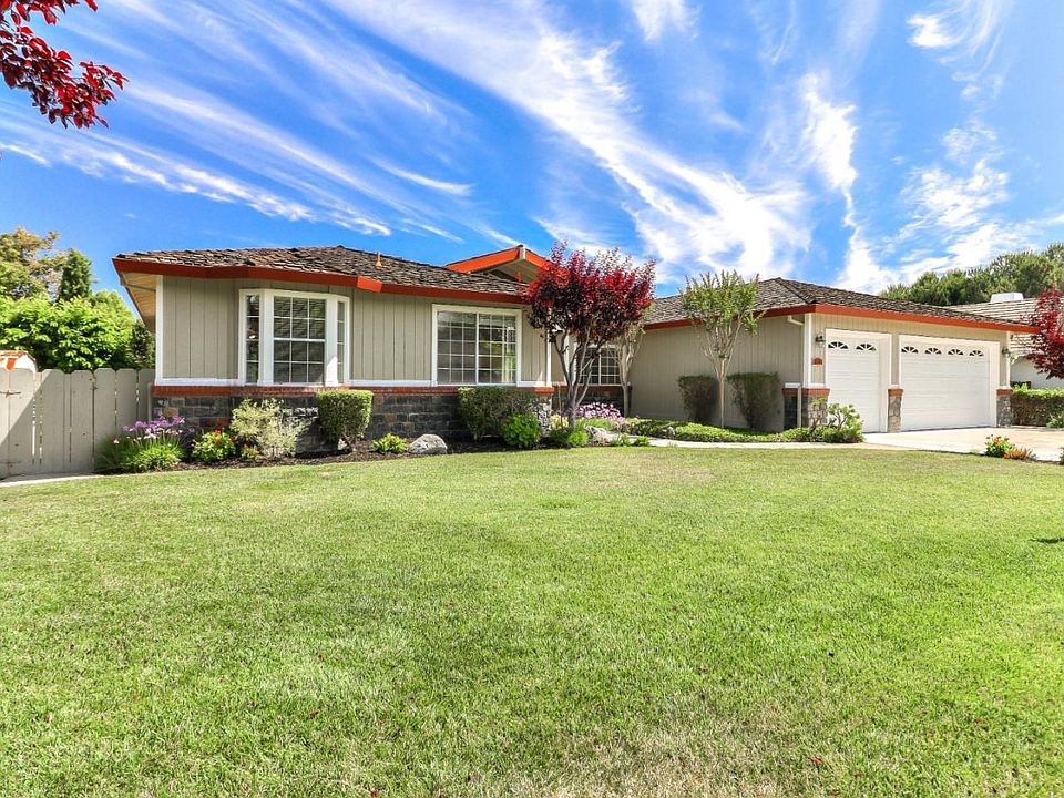 1st image of 315 Linda Dr