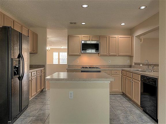 2nd image of 7304 Marsland Ln
