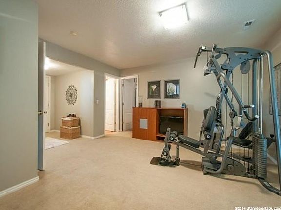 3rd image of 1279 W Glencoe Dr
