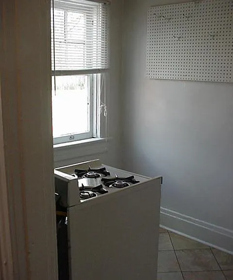 9 S Crenshaw Ave #D — Photo 13