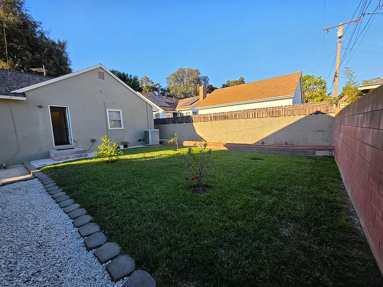 11324 Whitley St — Photo 19