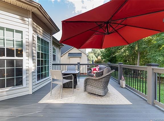 2nd image of 1601 Essex Hall Dr