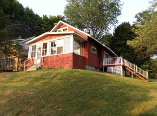 223 Lake Shore Dr, Rensselaer, NY 12144