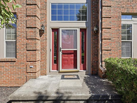 3rd image of 6498 Ringsend Ct