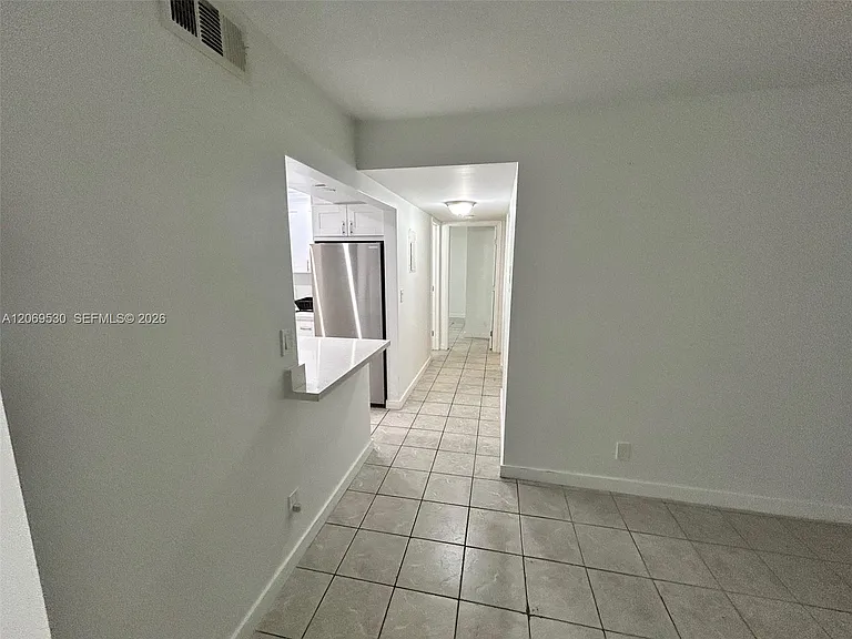 815 SW 30th St #J — Photo 37