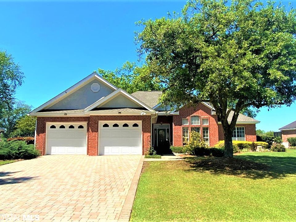 1st image of 340 Royal Dr