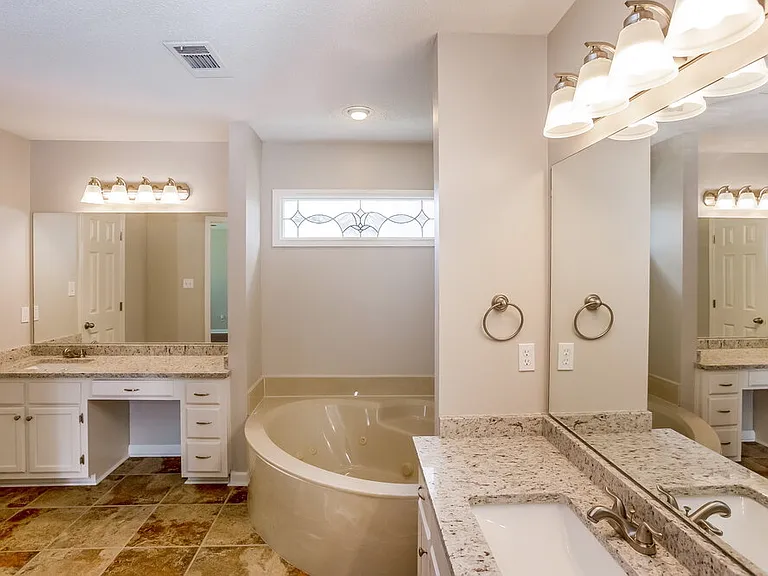 4378 Bunker Hill Dr — Photo 12