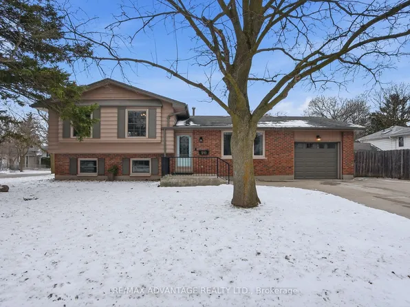 96 Rollscourt Pl, London, ON N6G 1M2