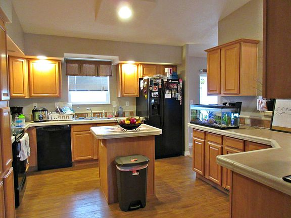 3rd image of 8712 E 35th Pl