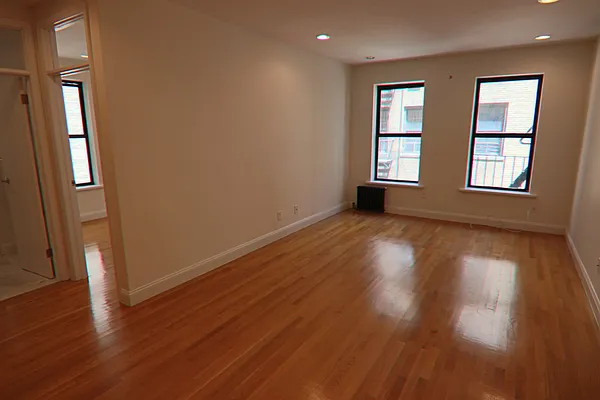 Rented by PMG Real Estate  | media 20