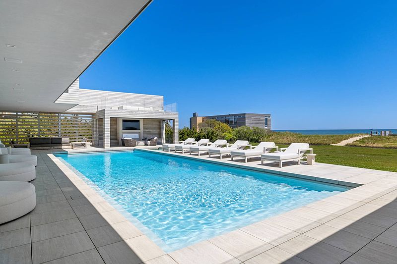 277 Surfside Dr, Bridgehampton, NY 11932 | Out East